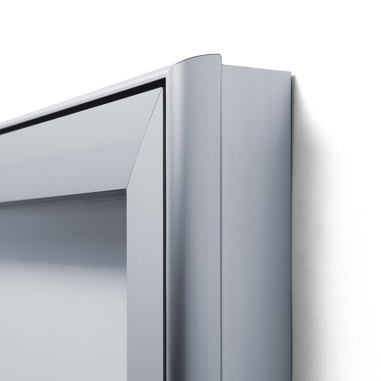 Venkovní uzamykatelná vitrína Extra Deep 21x A4